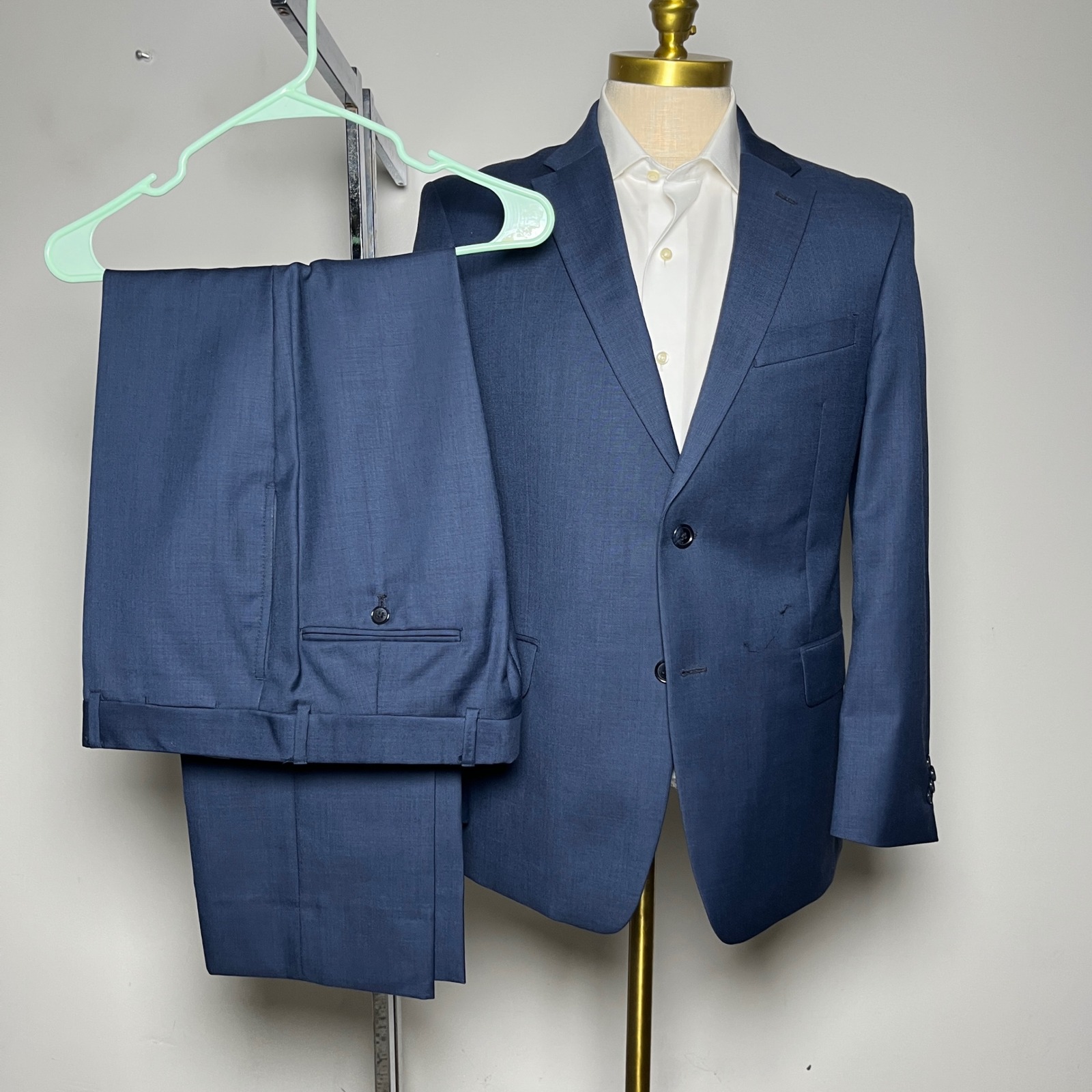 Tommy Hilfiger Suit Mens 40s W34 Navy Blue Solid Wool Two Button Side Vent